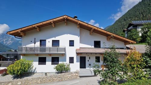 Eben am Achensee Apartment | Ferienwohnung Bergzauber