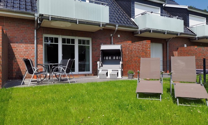 Norden Apartment | Ferienwohnung im Erdgeschoss für 2 Personen mit Terrasse und Garten in Norden