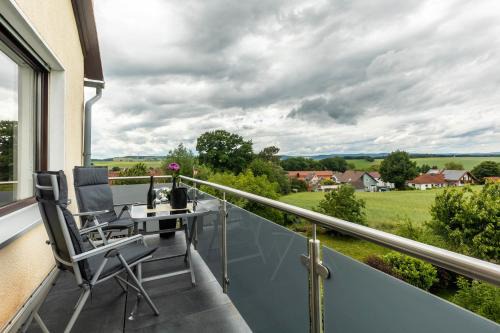 Homberg Apartment | Ferienwohnung Landblick