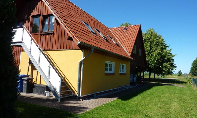Ahrenshagen-Daskow Apartment | Ferienwohnung "Lenz"