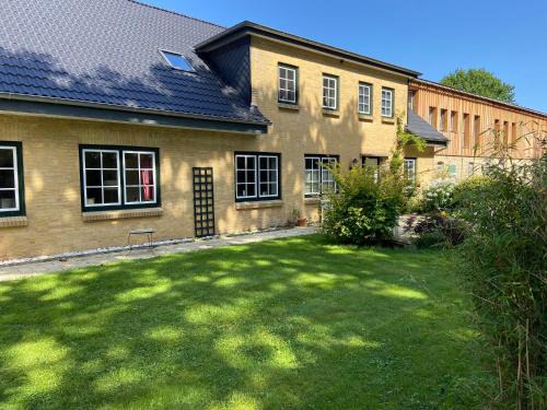 Selk Apartment | Ferienwohnung Reitanlage Bärenz