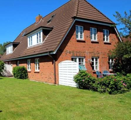 Midlum Apartment | Ferienwohnungen und Haushälfte Friesland