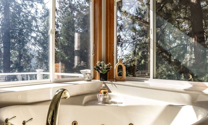 Coeur d'Alene Apartment | Fernan`s Finest Lake Views!