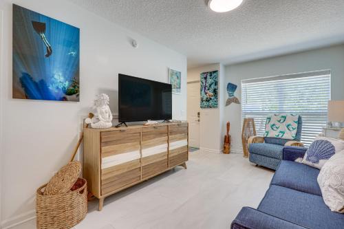 Fernandina Beach House | Fernandina Beach Townhome with Patio Walk to Beach!