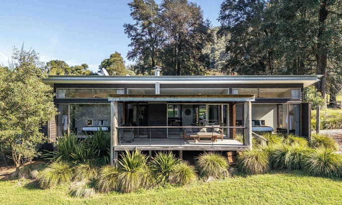 Barrengarry Villa | Ferndale at Barranca - Luxury Villa