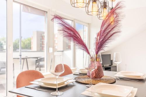 Brauck Apartment | FeWo Gladbeck - Moderne und geräumige 2 Zimmerwohnung mit Süd-Balkon in Gladbeck-Brauck nähe Movie Park und Arena AufSchalke