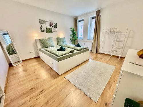 Zweckel Apartment | FeWo-Palmtrees 3 - Große und moderne 2 Zimmerwohnung mit Süd-West Balkon in Gladbeck-Mitte nähe Movie Park und Arena AufSchalke