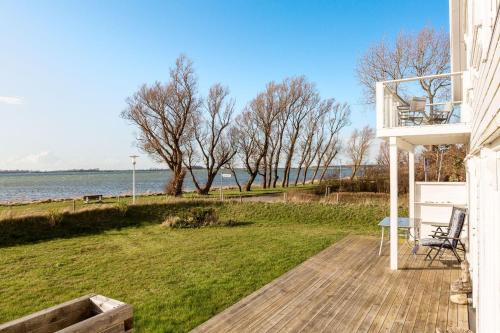 Wiek Apartment | Fewo-Strandhaus-Wiek-direkt-am-Wasser-mit-herrlichen-Weitblick