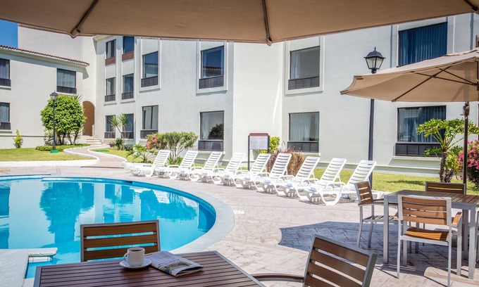 San Nicolas de los Garza Hotel | Fiesta Inn Monterrey La Fe