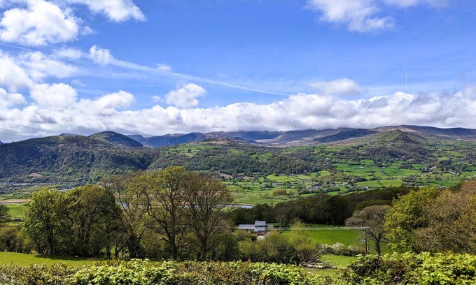 Eglwysbach Cottage | Fig Tree: Indoor Pool · Hot Tub · Snowdonia Views