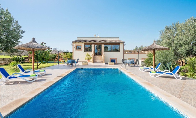 Ariany Villa | Finca Calderitx - Three Bedroom Villa, Sleeps 6
