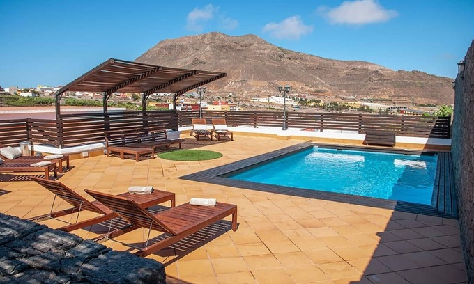 Galdar Villa | Finca 'Jardín del Norte' with Mountain View, Private Pool, Terrace & Wi-Fi