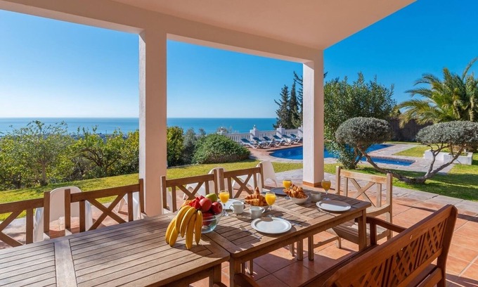 Benagalbon Villa | Finca Kriek Rincón de la Victoria by Ruralidays