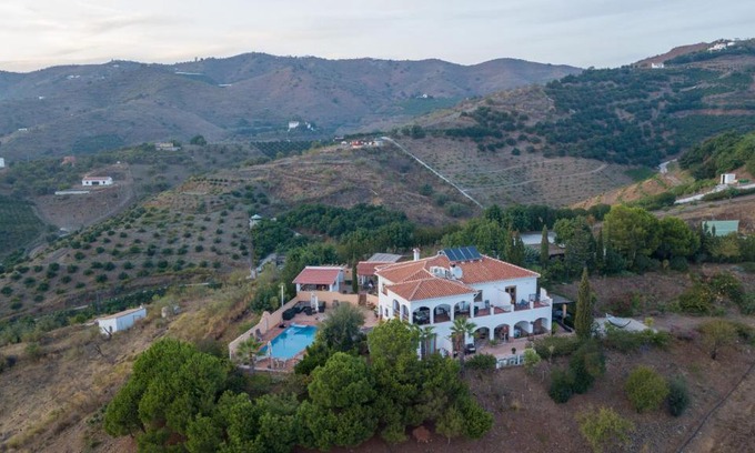 Cajiz Bed & Breakfast | Finca la Vida Tranquila