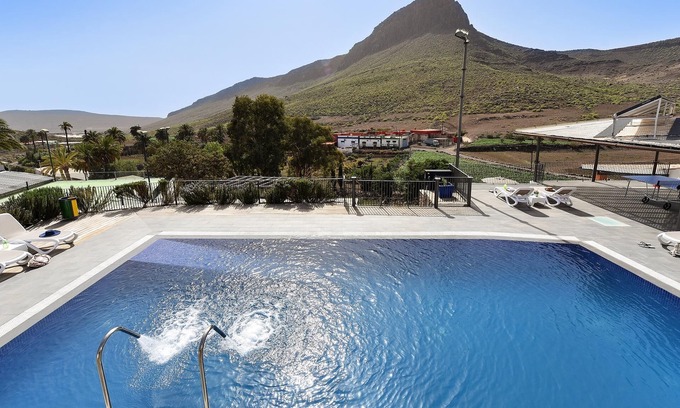 Aguimes Cottage | Finca Los Quevedo - Three Bedroom Cottage, Sleeps 6