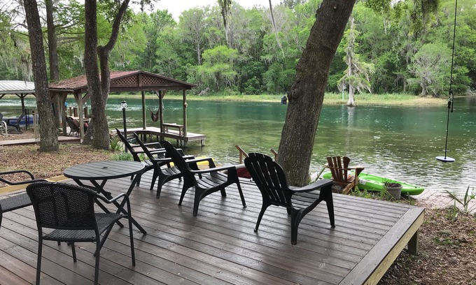 Dunnellon House | Find Your Calm - Palm Waters Riverhouse Retreat