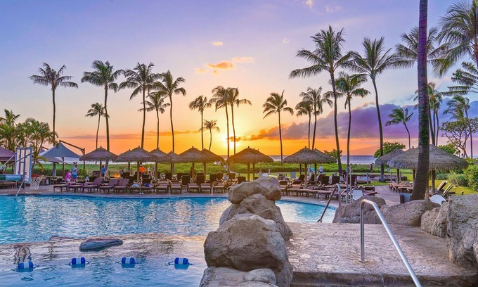 Kaanapali Resort | 𝐅𝐢𝐧𝐝𝐢𝐧𝐠 𝐌𝐞𝐢𝐥𝐢 Beachfront Kaanapali Resort+Pools,Pickleball+more! 2BR