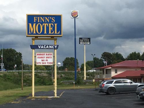 St. James Hotel | Finn's Motel