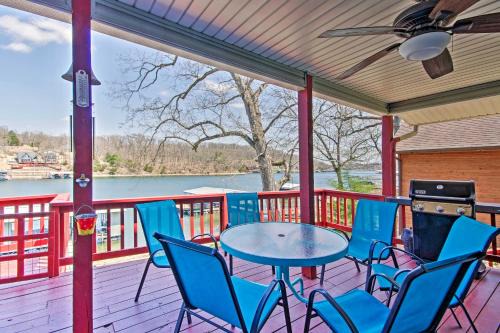 Gravois Mills House | Fire Pit and Dock Lake of the Ozarks Hiller Haus