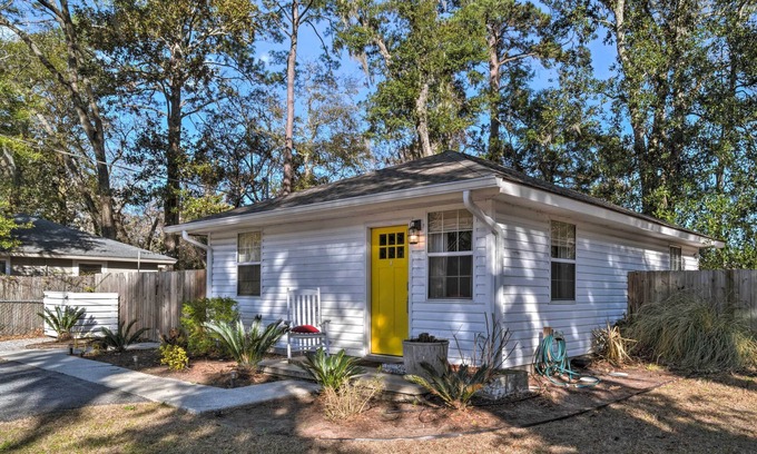 Port Royal House | Fire Pit + Yard: Charming Port Royal Home!