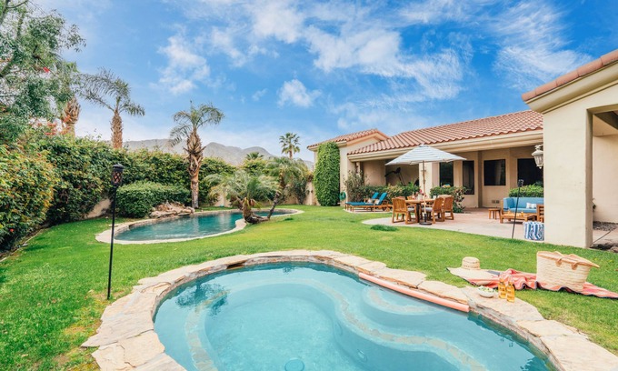 Desert Club Estates House | Firefly by AvantStay | Spacious Backyard w/Pool& Hot Tub!