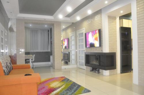 Yavory Apartment | Fireplace Apartment on Puliuia 40