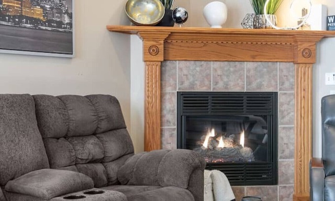 Green Bay House | Fireplace! Fully Fenced Yard!