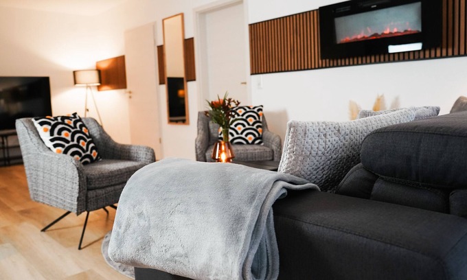 Kernstadt Apartment | Fireplace, parking space & balcony, stylish home