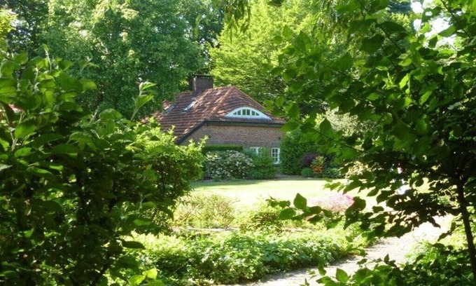 Westerstede House | Fireplace room Comfortable holiday residence