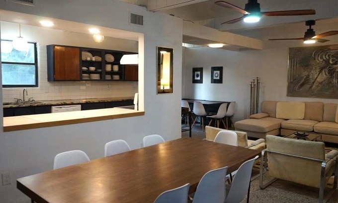 Pensacola House | Firethorn Paradise - Family Friendly Fun Near the Beach, Dogs Welcomed