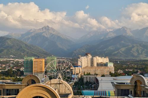 Almaty Apartment | Five Business-class rooms in R-house near Mega Center Almaty