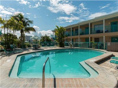 Bay Esplanade House | Five Palms Suite 206 - Daily - Weekly - Monthly