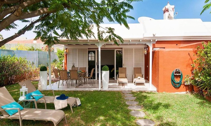 Maspalomas Villa | Flamboyant Tree Garden Holiday Home