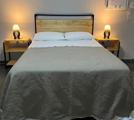 Jardim Ipe Apartment | Flat com ar, varanda e linda vista para o Ibituruna - Pico do Ibituruna - 201