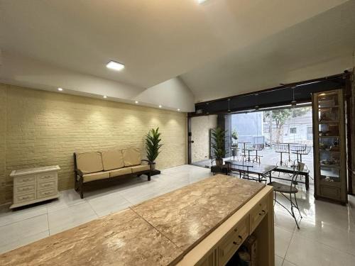 Encruzilhada Apartment | Flat funcional mobiliado com cozinha e WC privativo apt103