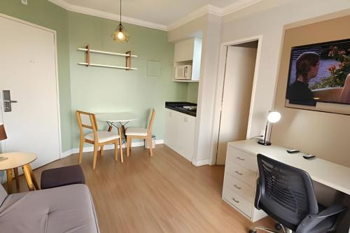 Indianopolis Apartment | Flat Hotel The Palace com cozinha e sacada