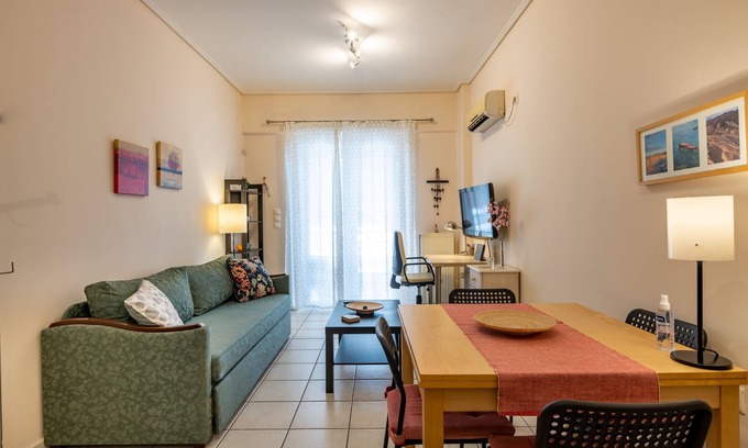 Kallithea Apartment | ⭐Flat in excellent location with private parking⭐