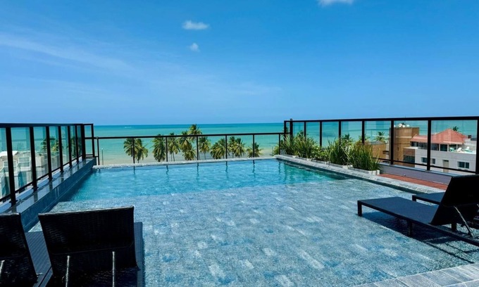 Cabo Branco Apartment | Flat with private Jacuzzi 50m from the sea and infinity pool on the rooftop