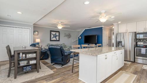 North Myrtle Beach House | Flip Flop Inn - 3rd Row - Cherry Grove Section