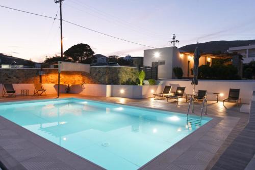 Megas Gialos Villa | Flora's beach and pool villa in Syros