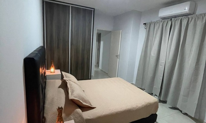 Dorrego Apartment | Floral Charm 2Pax - By Inside