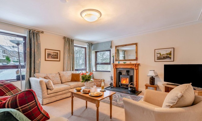 Pateley Bridge House | Fog Close Cottage - Three Bedroom House, Sleeps 6
