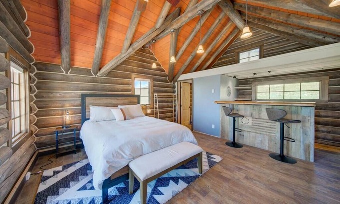 Shining Mountains House | Foothill Trail Cabin