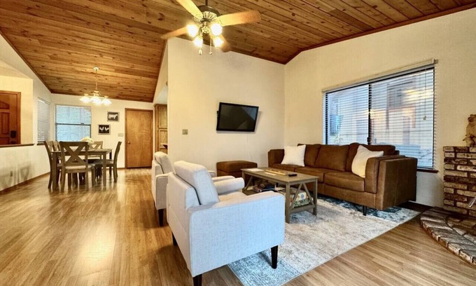 Pollock Pines House | Forest View Family Home