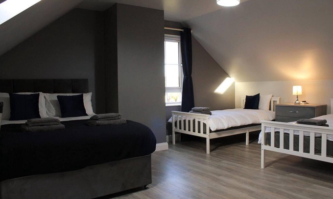 Coleraine House | Forest View House - Private Hot Tub