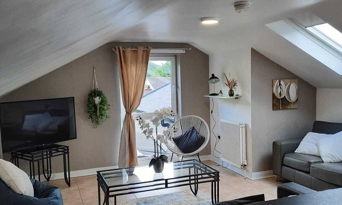 Rostrevor House | Forest View Impeccable two Bedroom House