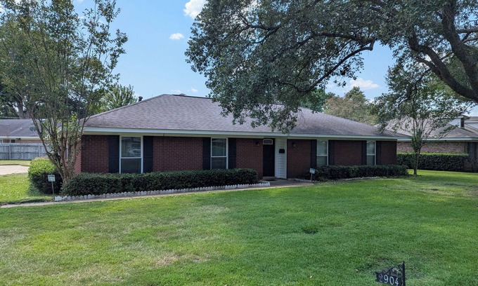 Monroe House | Forget your worries in this spacious and serene space.