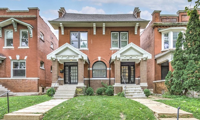 St. Louis House | Forrest Parks St Louis Charm is perfect for all your needs.