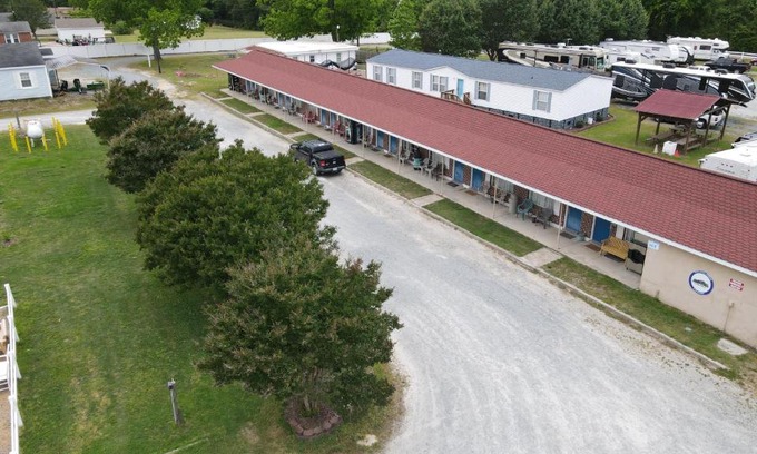 Four Oaks Hotel | Four Oaks Lodging