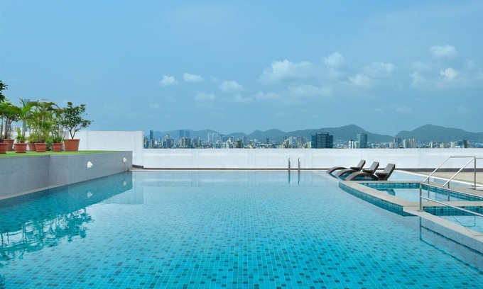 Vashi Hotel | Four Points by Sheraton Navi Mumbai, Vashi